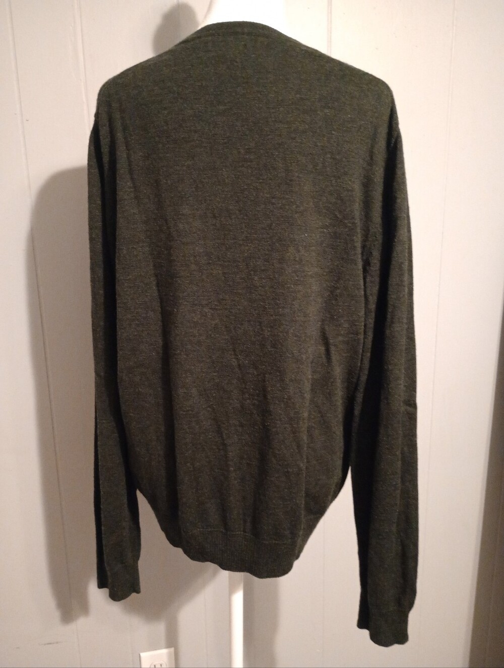 Apt. 9 Dark Green V-Neck Wool & Acrylic Sweater Size Large - Picture 3 of 9